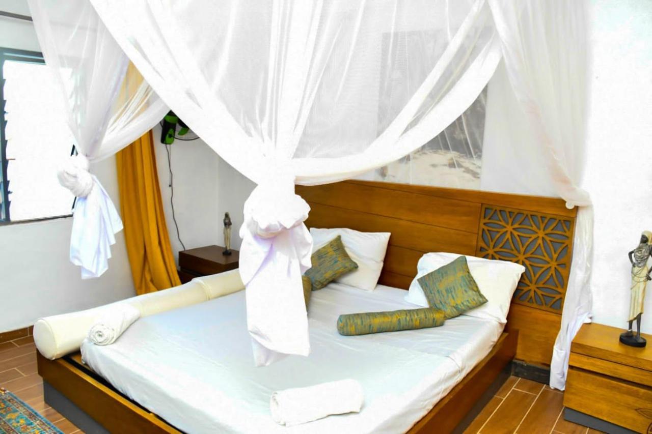 Mavericks Convenient Cozy Loft In Diani'S Cbd Ukunda Dış mekan fotoğraf